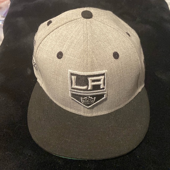 New Era Other - LA KINGS New Era Youth Hockey Cap RARE